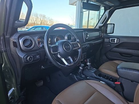 Used 2023 Jeep Wrangler Unlimited Rubicon w/ Safety Group image 37