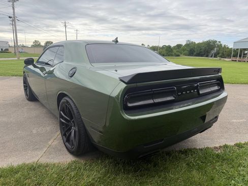 Used 2023 Dodge Challenger SRT Hellcat w/ Driver Convenience Group RWD image 8