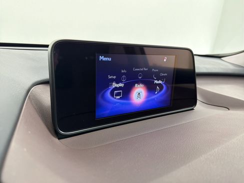 Used 2019 Lexus RX 350L w/ Premium Package image 23