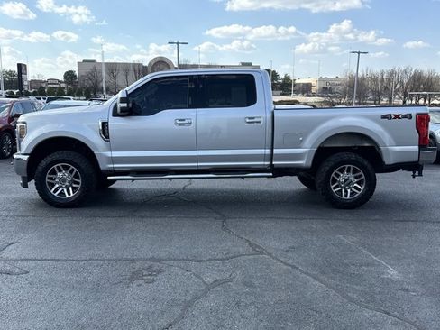 Used 2019 Ford F250 Lariat image 10