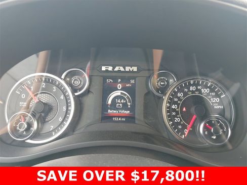 Used 2024 RAM 2500 Tradesman w/ Chrome Appearance Group image 19