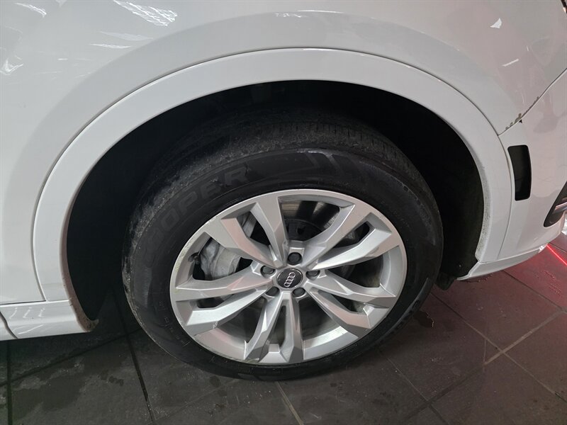 Used 2017 Audi Q7 3.0T Premium Plus w/ Premium Plus Package AWD/4WD image 41