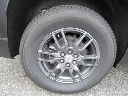 New 2026 GMC Acadia Elevation FWD image 8