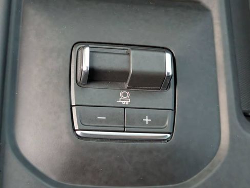 Used 2026 GMC Sierra 2500 AT4X AWD/4WD image 18
