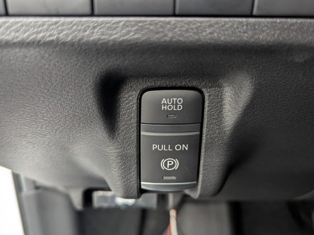Used 2025 Nissan Murano SL AWD/4WD image 14