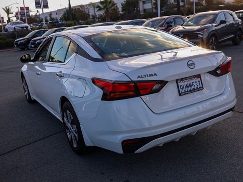 Used 2025 Nissan Altima 2.5 S image 6