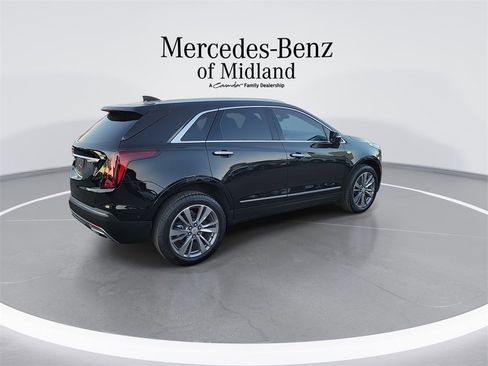 Used 2025 Cadillac XT5 Premium Luxury w/ Technology Package image 8