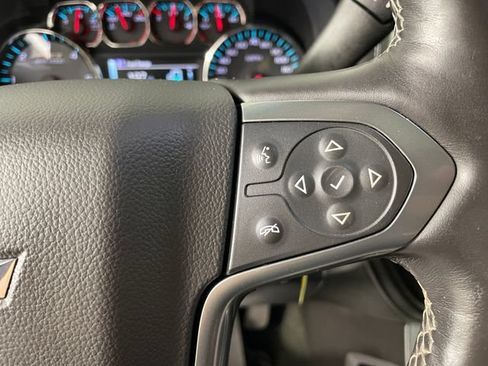 Used 2017 Chevrolet Silverado 1500 LTZ Z71 w/ LTZ Plus Package AWD/4WD image 12