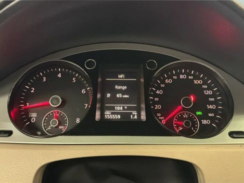 Used 2010 Volkswagen CC Sport FWD image 11