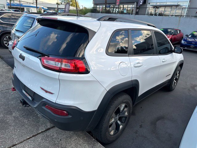 Used 2017 Jeep Cherokee Trailhawk AWD/4WD image 7