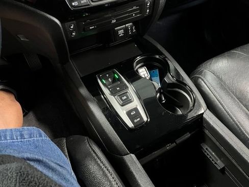 Used 2017 Honda Pilot Elite image 27