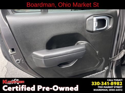 Used 2024 Jeep Gladiator Mojave AWD/4WD image 14