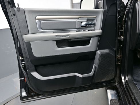 Used 2016 RAM 1500 Big Horn image 10