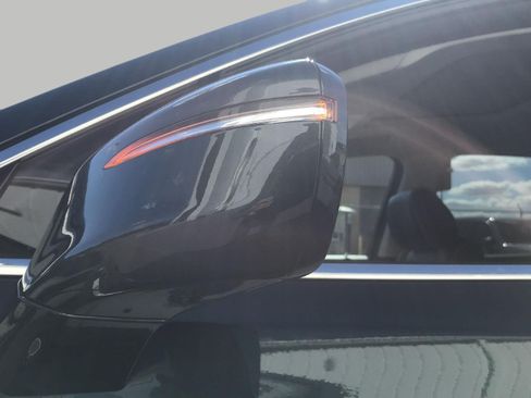 Used 2019 Buick Enclave Avenir w/ Avenir Technology Package AWD/4WD image 39