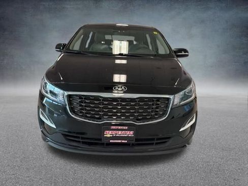 Used 2020 Kia Sedona L image 3
