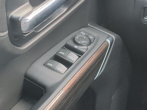 Used 2022 Chevrolet Silverado 1500 RST AWD/4WD image 22
