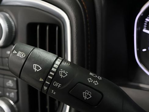 Used 2020 GMC Sierra 1500 AT4 w/ AT4 Premium Package AWD/4WD image 18