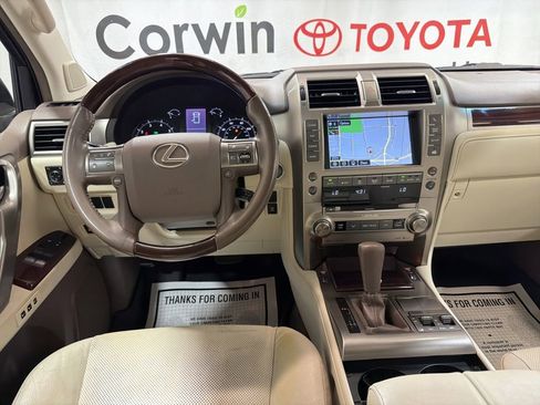 Used 2019 Lexus GX 460 Premium w/ Premium Package AWD/4WD image 26