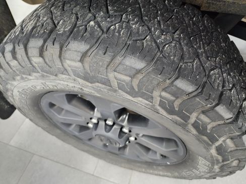 Used 2024 RAM 2500 Laramie w/ Night Edition AWD/4WD image 30