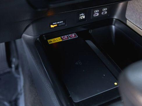 Certified 2025 Toyota Camry LE w/ Convenience Package image 20