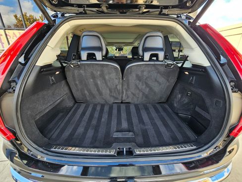 Used 2025 Volvo XC90 B6 Ultra image 25