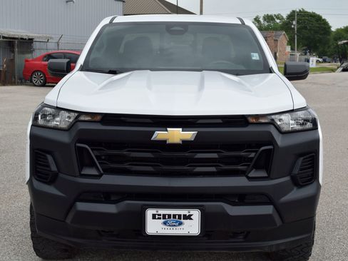 Used 2024 Chevrolet Colorado W/T w/ WT Convenience Package II image 2