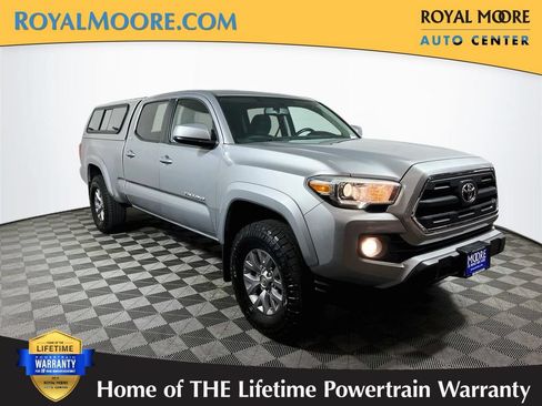 Used 2016 Toyota Tacoma SR5 w/ SR5 Appearance Package (SN) AWD/4WD image 1