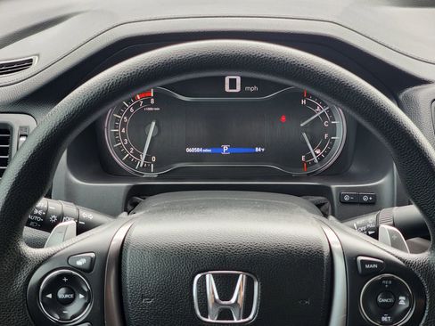 Used 2020 Honda Ridgeline Sport image 12