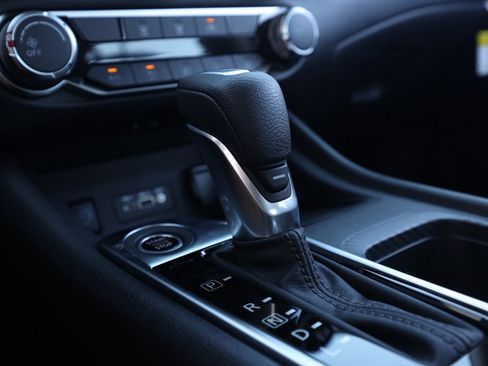 New 2025 Nissan Sentra SV image 30