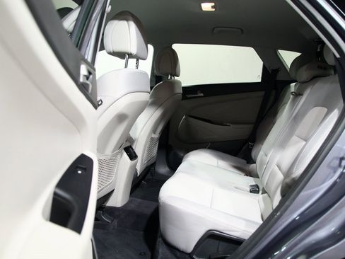 Used 2018 Hyundai Tucson Sport image 27