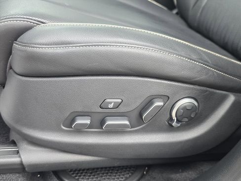 Used 2024 Genesis GV80 3.5T w/ Advanced Package image 17