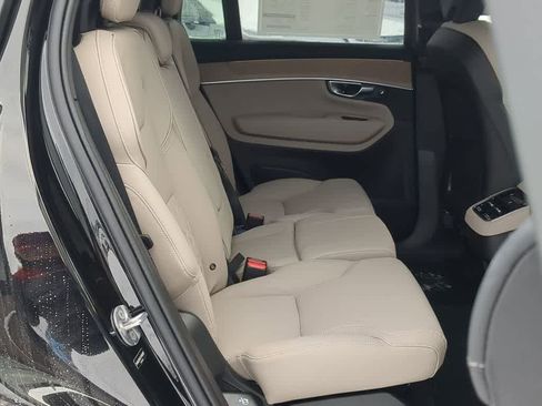 New 2026 Volvo XC90 B5 Plus image 19