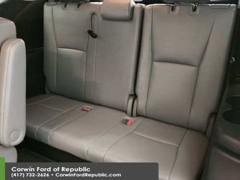 Used 2022 Toyota Highlander XLE image 22