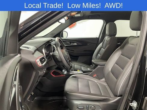 Used 2023 Chevrolet TrailBlazer RS w/ Sun and Liftgate Package AWD/4WD image 11