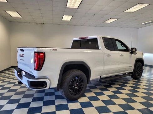 New 2026 GMC Sierra 1500 Elevation image 10