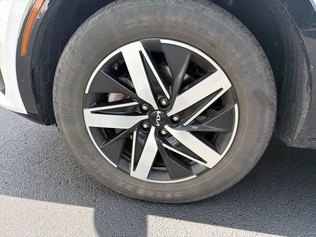 Used 2023 Kia Sorento S w/ Panoramic Sunroof Package FWD image 27