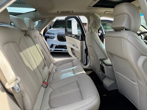 Used 2019 Lincoln MKZ Reserve image 17