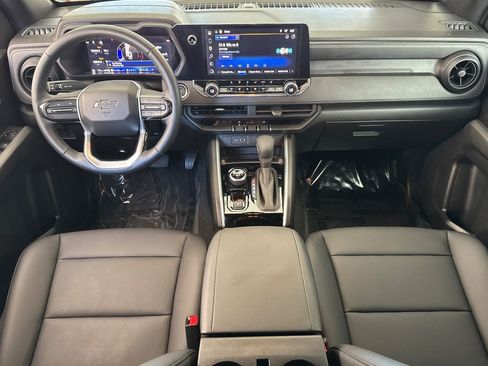 Used 2026 Chevrolet Colorado Trail Boss AWD/4WD image 15