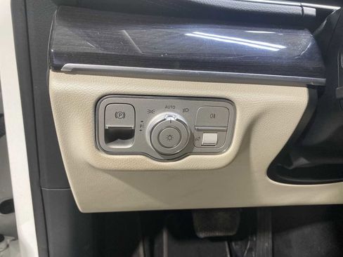 Used 2022 Mercedes-Benz GLS 450 4MATIC image 23