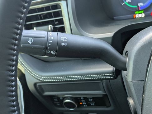 New 2025 Ford F150 Lightning Platinum image 31