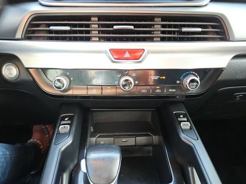 Used 2020 Kia Telluride S FWD image 26