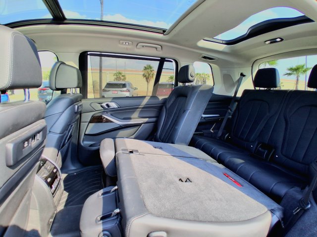 Used 2019 BMW X7 xDrive40i w/ Premium Package AWD/4WD image 28