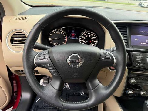 Used 2018 Nissan Pathfinder SV w/ Cargo Package FWD image 18