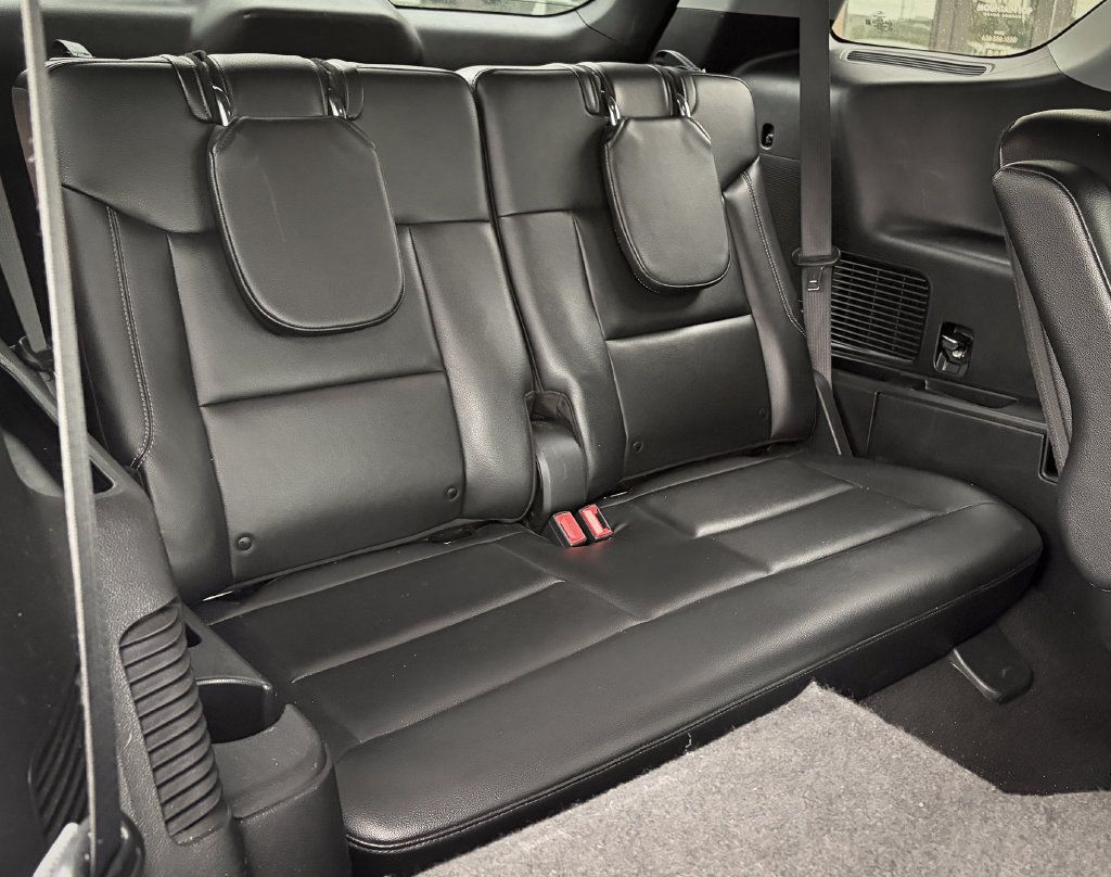 Used 2021 Ford Explorer Limited AWD/4WD image 35