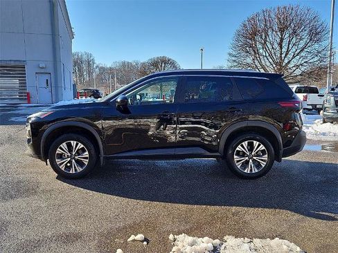 Certified 2023 Nissan Rogue SV w/ SV Premium B Package image 4