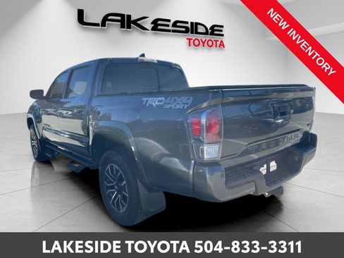 Used 2021 Toyota Tacoma TRD Sport w/ TRD Premium Sport Package image 4