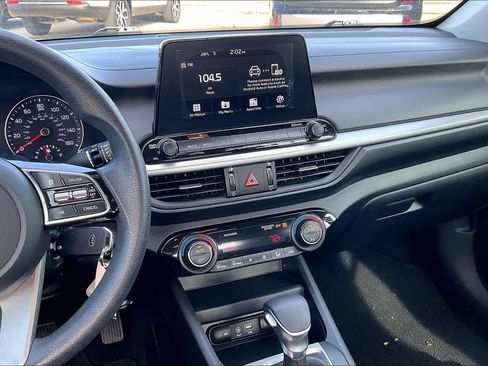 Used 2019 Kia Forte LXS image 6