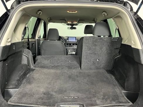 Used 2023 Nissan Rogue S AWD/4WD image 23