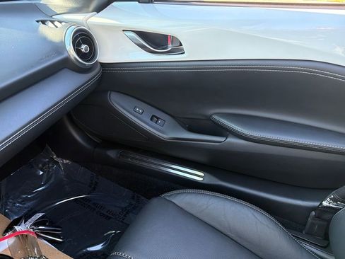 Used 2024 MAZDA MX-5 Miata RF Grand Touring w/ Weather Package image 33