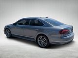 Used 2019 Volkswagen Passat 2.0T SE R-Line image 5